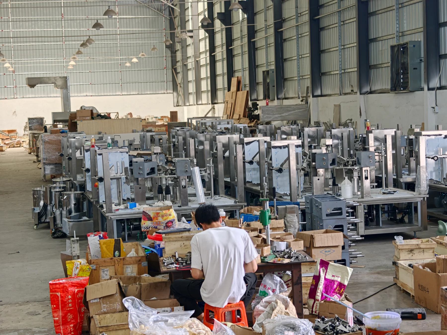 Equipment assembly in the workshop